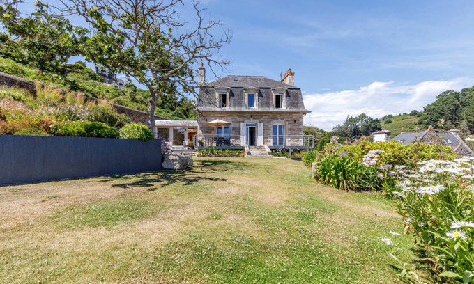 Plouha Villa | 180 m² Villa ∙ 4 bedrooms ∙ 8 guests