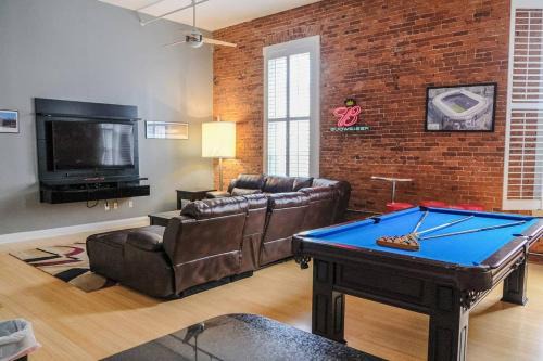 Wholesale District Apartment | 1800 Sq Ft Loft Downtown Near Convention Center