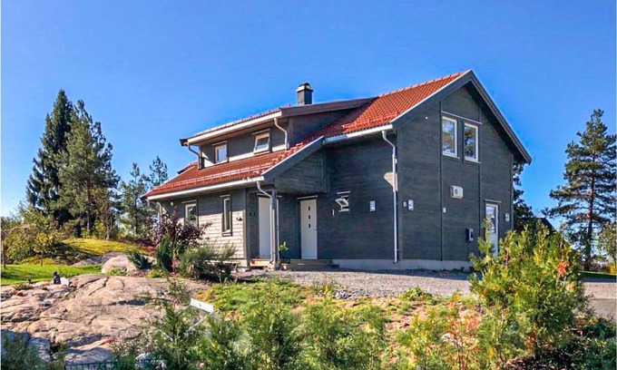 As Municipality House | 182 m² Farmhouse ∙ 5 bedrooms ∙ 7 guests