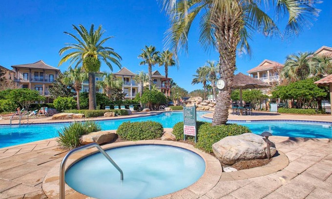 Villages of Crystal Beach House | 182 m² House ∙ 4 bedrooms ∙ 12 guests