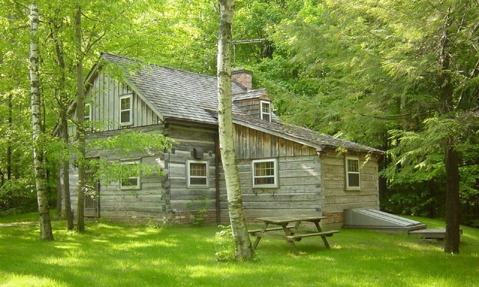 Durham Region Cabin | 1820 Log Cabin on Private 300 acres. Mtn biking, Hiking, x-country Skiing