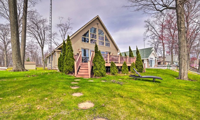 Tawas City House | 183 m² House ∙ 3 bedrooms ∙ 6 guests