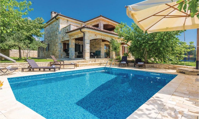 Sukosan House | 185 m² House ∙ 4 bedrooms ∙ 8 guests