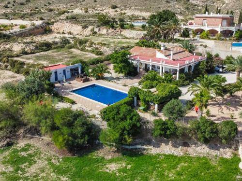 Aspe Villa | 185 m² Villa ∙ 4 bedrooms ∙ 8 guests