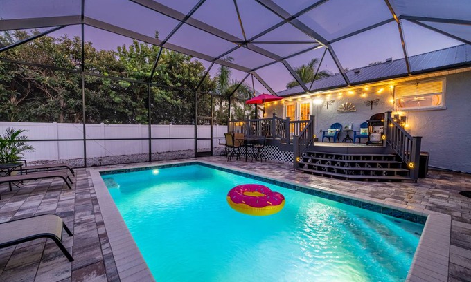 Whitney Beach House | 186 m² House ∙ 4 bedrooms ∙ 8 guests