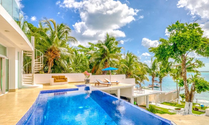 Bacalar House | 186 m² House ∙ 5 bedrooms ∙ 14 guests