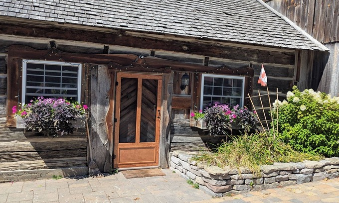 Killaloe Cabin | 1866 Pre-Confederation Log cabin at Gerber's
