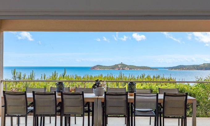 Pinarellu Villa | 190 m² Villa ∙ 5 bedrooms ∙ 14 guests