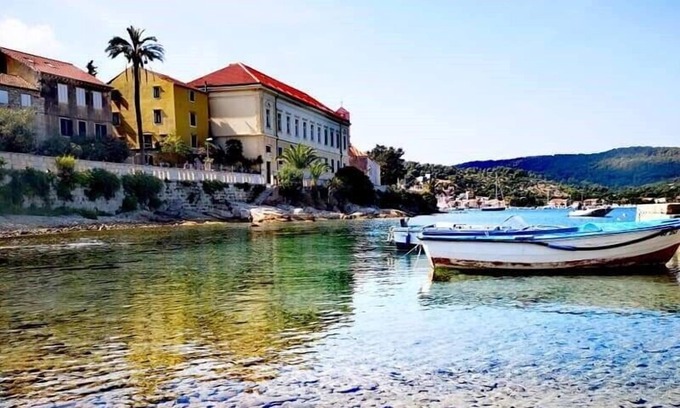 Vis Apartment | 1901-on-sea