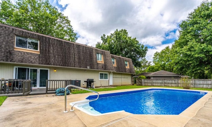 Huntsville House | 1905 Waxleaf Grn SE CAL · ▩Kloud Nine▩ 5 Bedroom / Fiber WIFI / Sleeps 11
