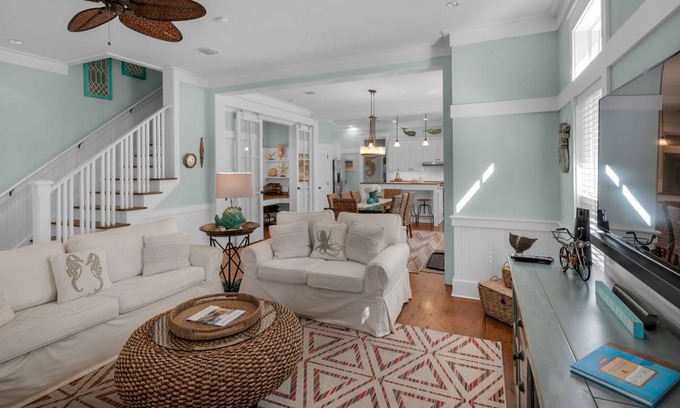 Watercolor House | 192 m² House ∙ 4 bedrooms ∙ 8 guests