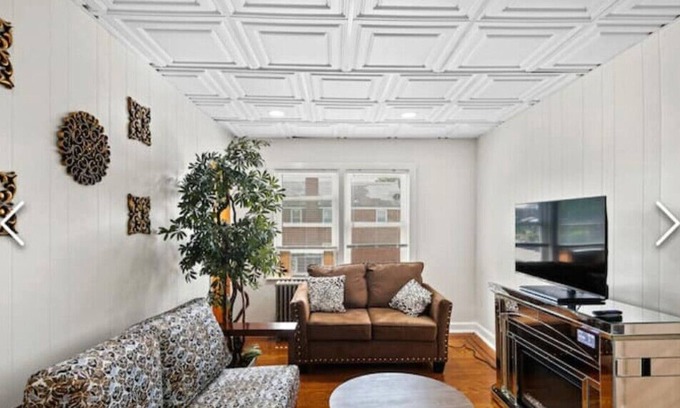 Downtown Baltimore House | 1924 Renovated Colonial Apt.
