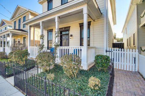 Thomas Square House | 193 m² House ∙ 3 bedrooms ∙ 6 guests