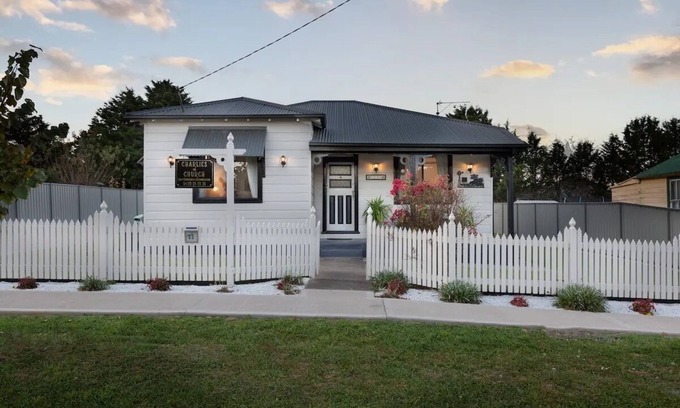 Taralga Cottage | 1940"s Renovated Cottage In Beautiful Historic Taralga.n