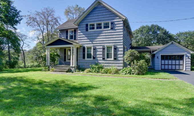 Mount Upton Cottage | 195 m² Cabin ∙ 3 bedrooms ∙ 12 guests