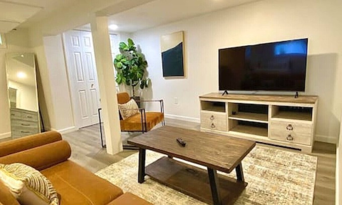 South Burlington Apartment | 1954 Williston Rd · Sweet, cozy space in South Burlington