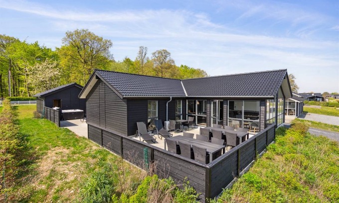 Kelstrup House | 196 m² House ∙ 5 bedrooms ∙ 10 guests