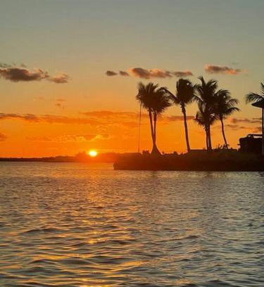 Marathon House | 1B 2Ba Seaside Getaway Pool Oceanside