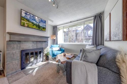 Whistler Village Apartment | 1Bd Unit In the heart of Whistler Village