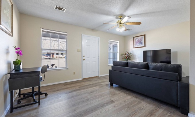 Fort Smith House | 1bed 1 bath kitchen to relax and rest your head