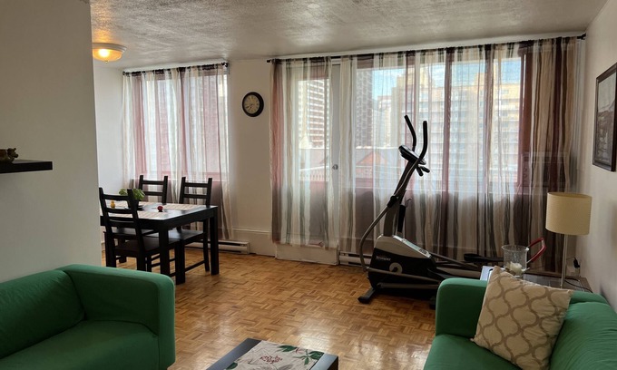 Shaughnessy Village Apartment | 1bedroom apartment in heart of montreal downtown, close to metro Guy Concordia