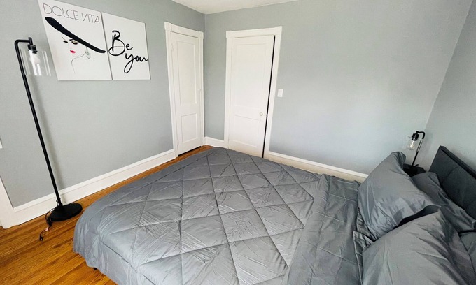 Elkins Park Apartment | 1BR Apartment near Train Station