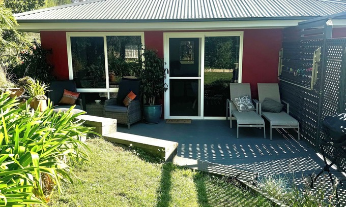 Milton Cottage | 1BR garden cottage on a large lot in heart of coastal Milton NSW. Dog friendly.