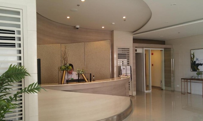 Ususan Apartment | 1BR Grace Residences w/Internet- near BGC/McKinley