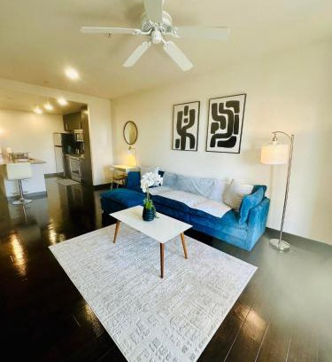 Los Angeles Apartment | 1BR Hollywood Luxury, Pool Views, Gym I Free Parking!