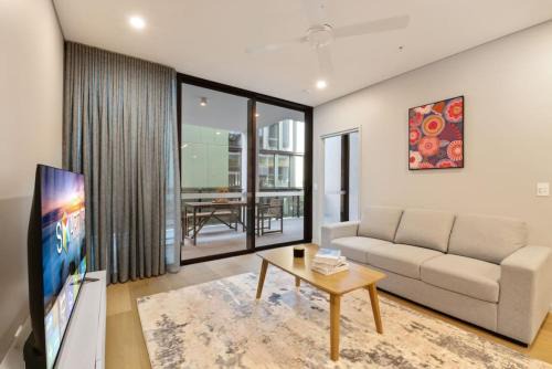 West End Apartment | 1BR Luxury apt at prime location w carpark
