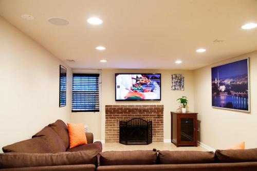 Takoma Apartment | 1BR Oasis near Takoma Metro Minutes to Capital