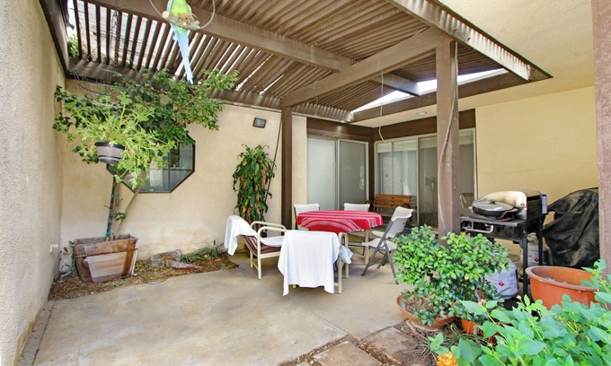 Azusa House | 1BR Pet- Friendly/AC