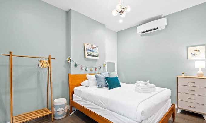 Licking Riverside Apartment | 1BR w/Kitchen + Free Parking – Walk Everywhere