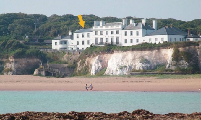 Kingsgate Apartment | 1h from central London and 30min from Dover, opposite stairs to sandy beach