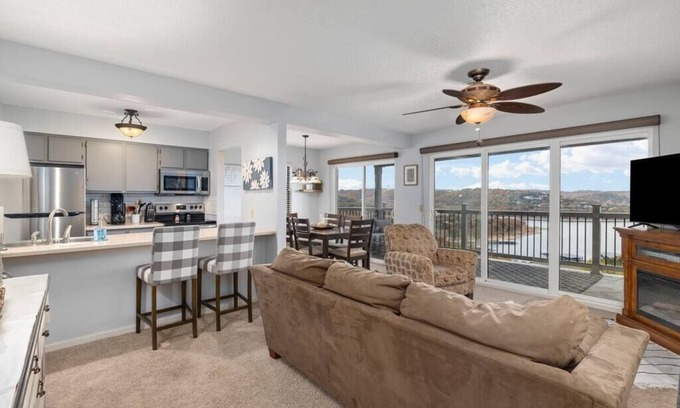 Indian Point Condo | 1mileSDC/LargeDeck/BeautifulLakeView!/OutdoorPool!