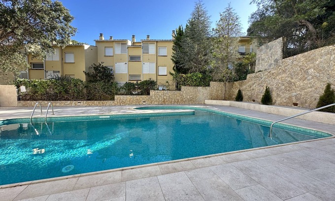 Calella de Palafrugell Apartment | 1OREN 01 - Simple apartment with shared pool located a few minutes walk from Llafranc beach