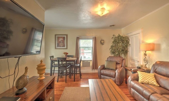 Oneonta Apartment | 1st Base Apt 2 - All Star Baseball Rentals