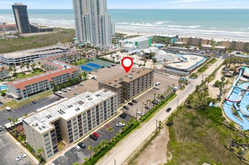 South Padre Island House | 1st Floor 1 Bedroom Condo near Beach w Pool