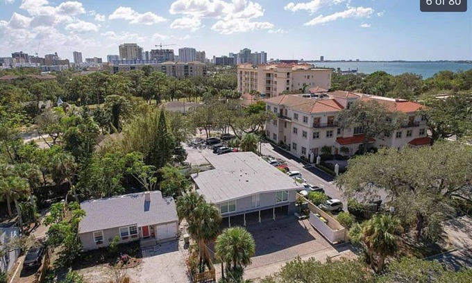 Central Sarasota Apartment | 1st floor apt B. 1 mile from waterfront and downtown. Just 2 miles from beach!