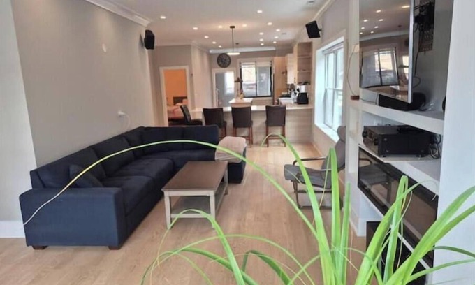 Chicago Apartment | 1st Floor suite