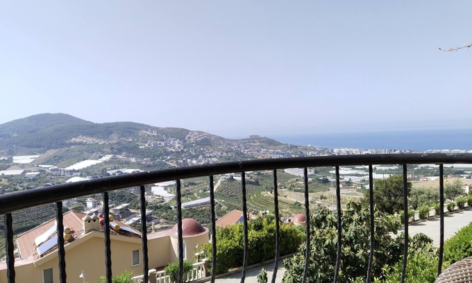 Kargicak Villa | 2+1 Villa ,firstline in Goldcity,Alanya ,Sea and mountain view,freah Air.
