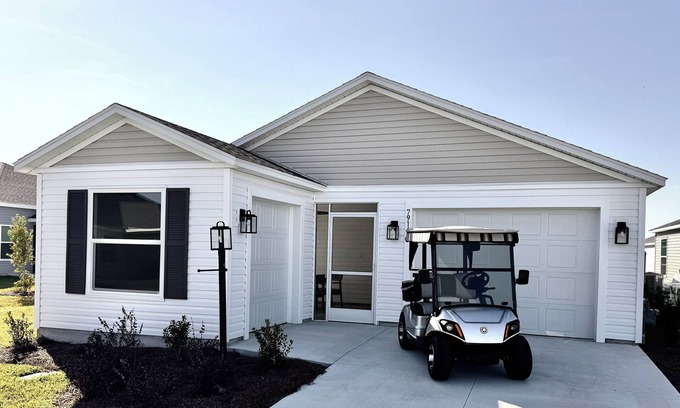 Sumter County House | 2/2 in The Village of Shady Brook