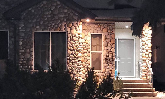 Southwest Edmonton House | 2.2 kms to Whyte Ave/82 Ave
