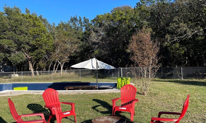 Cedar Park House | 2-ACRE WOODED CHARMING SPACIOUS FARMHOUSE in CEDAR PARK-next to NORTHWEST AUSTIN