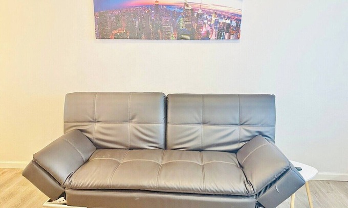 Reno House | 2 Bd, 2.5 Baths, Sleeps 5/C8