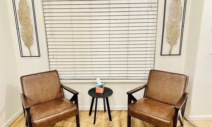 Reno House | 2 Bd, 2.5 Baths, Sleeps 7/E8