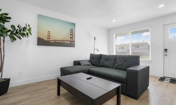 West Valley City House | 2 Bdr 1 Ba Close 2 Airport & SLC