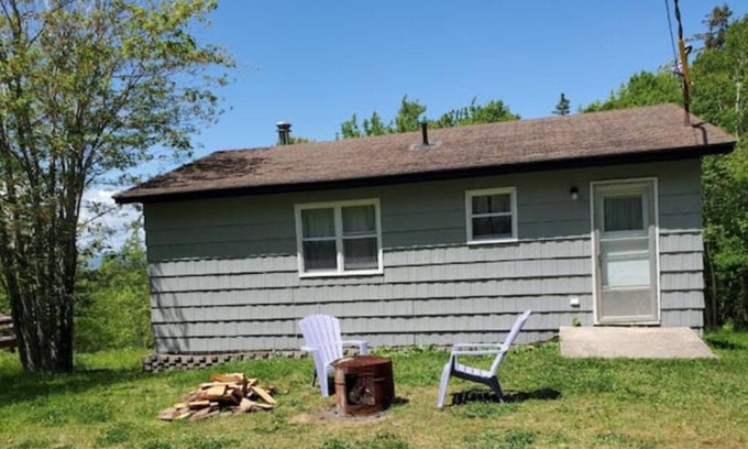 West Bay Cabin | 2 BDR cabin on the Bras d'or lake. 420 Friendly (3 of 5)