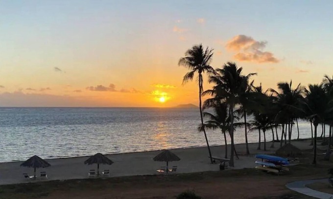 Estate Golden Rock Condo | 2 bdrm Beachfront Penthouse & Tennis Resort 2 bath with million dollar views