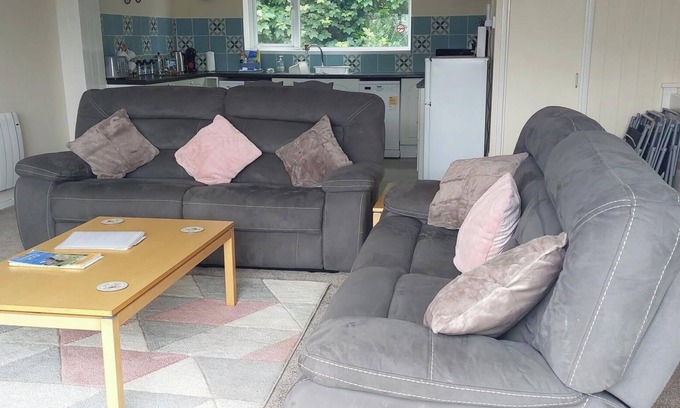 St. Ann's Chapel Cottage | 2 Bedroom Apartment with Glorious views over the Tamar Valley and Dartmoor.